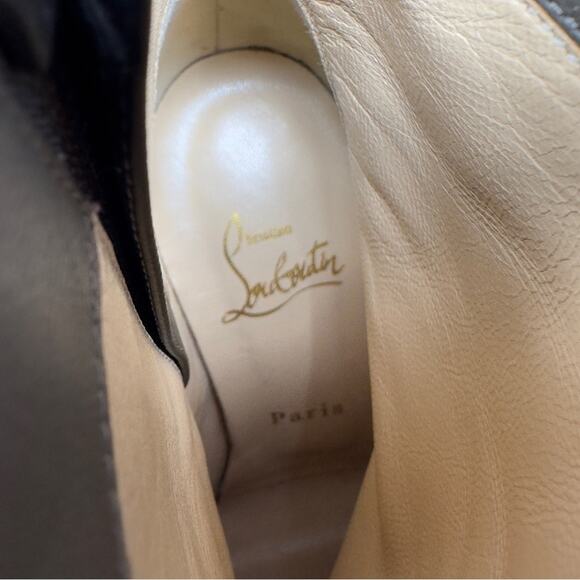 Christian Louboutin Willetta Suede Spiked Ankle Boots - Picture 11 of 11